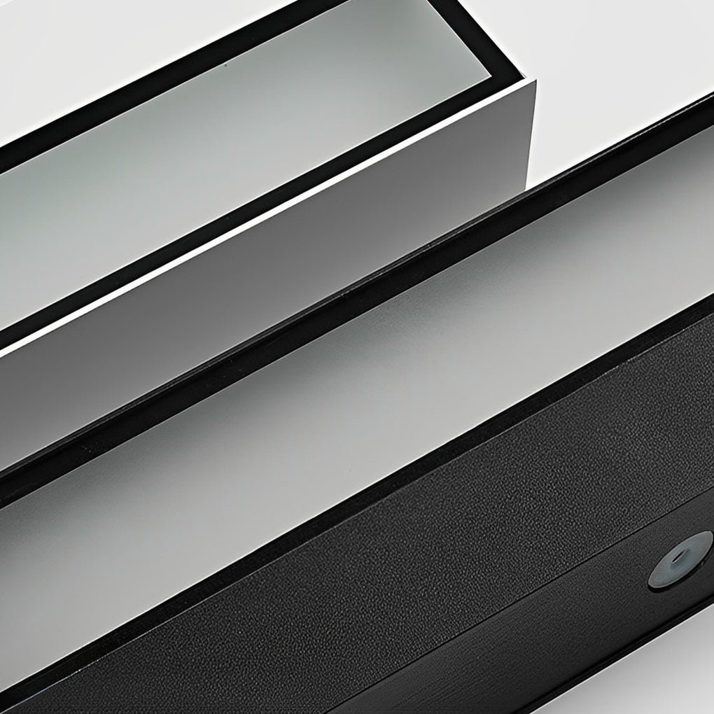 Modern Linear Outdoor Wall Light - Aluminum IP65 Waterproof LED