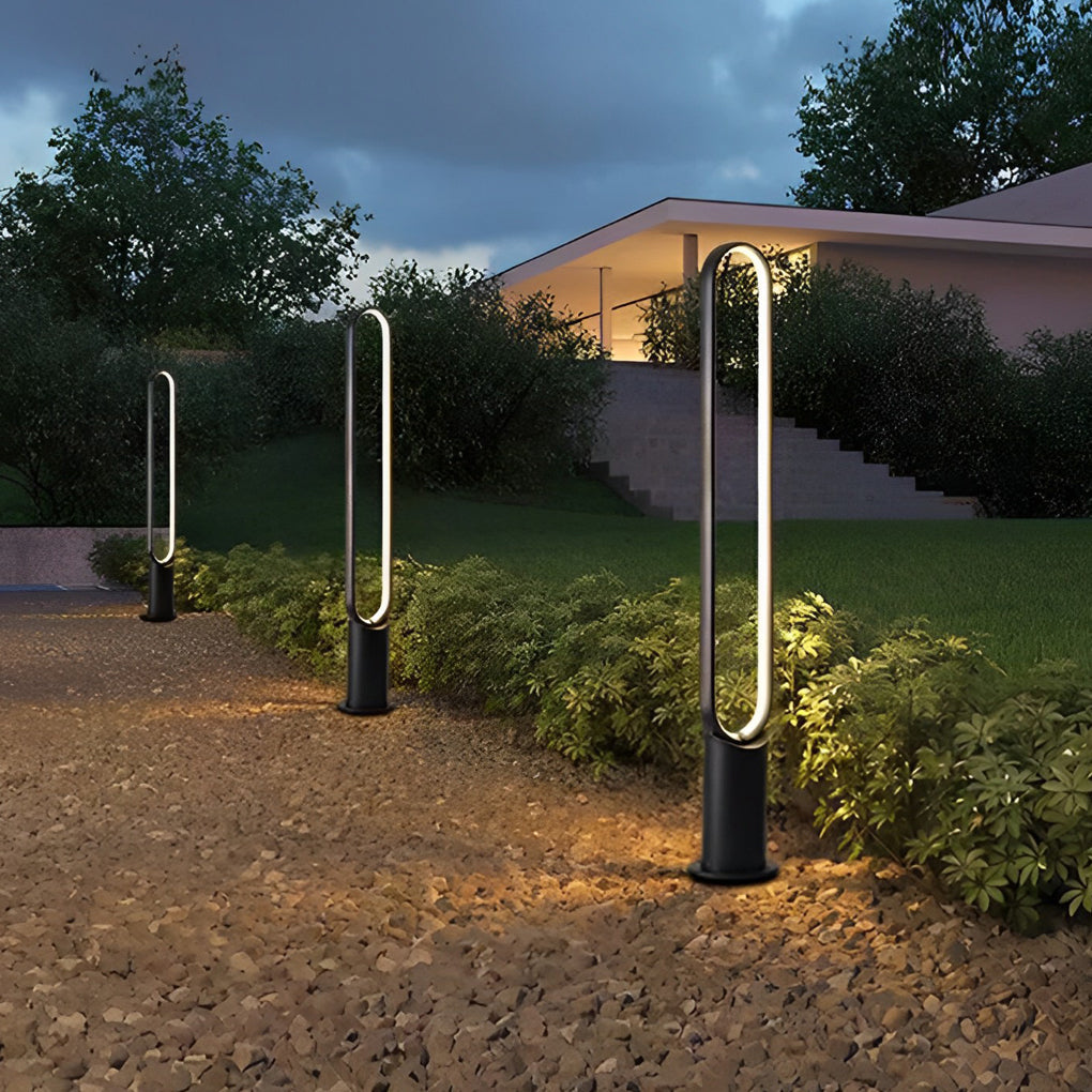 Modern Linear LED Solar Pathway Lights in Black Aluminum