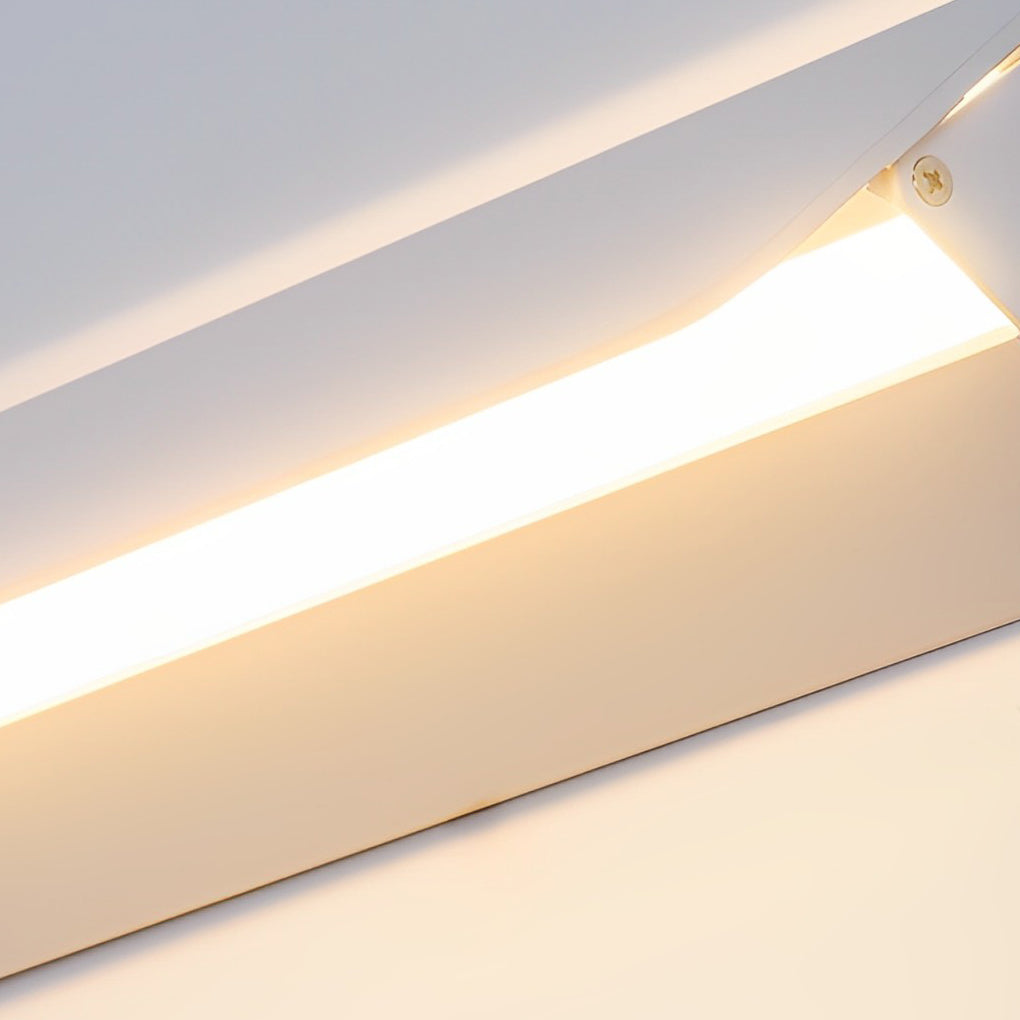 Adjustable Rectangular LED Wall Lamp with 270° Rotation - White