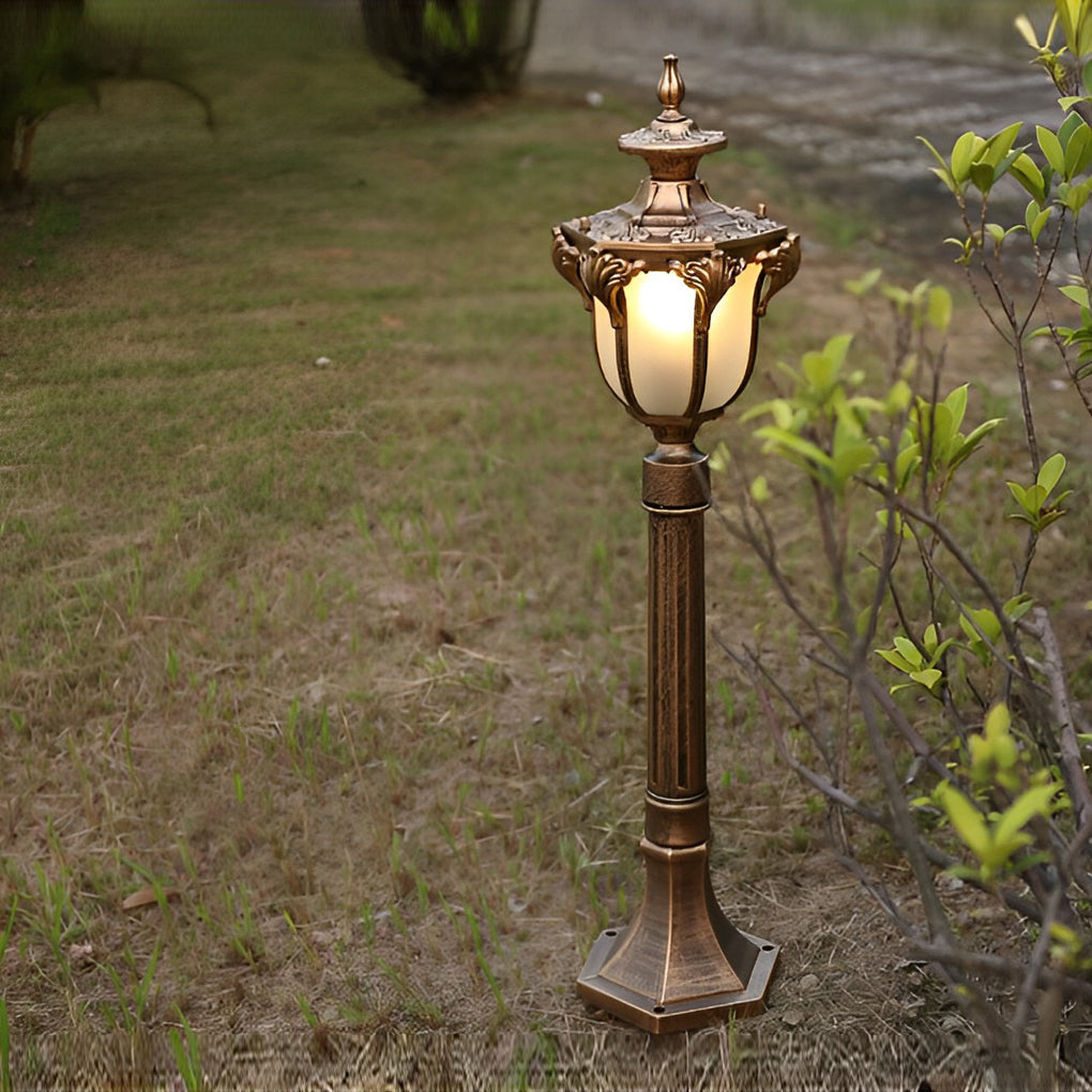 Industrial Outdoor Pathway Lamp Post - Die-Cast Aluminum & Glass