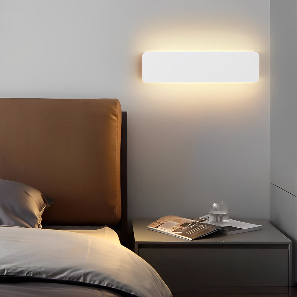 Adjustable Rectangular LED Wall Lamp with 270° Rotation - White