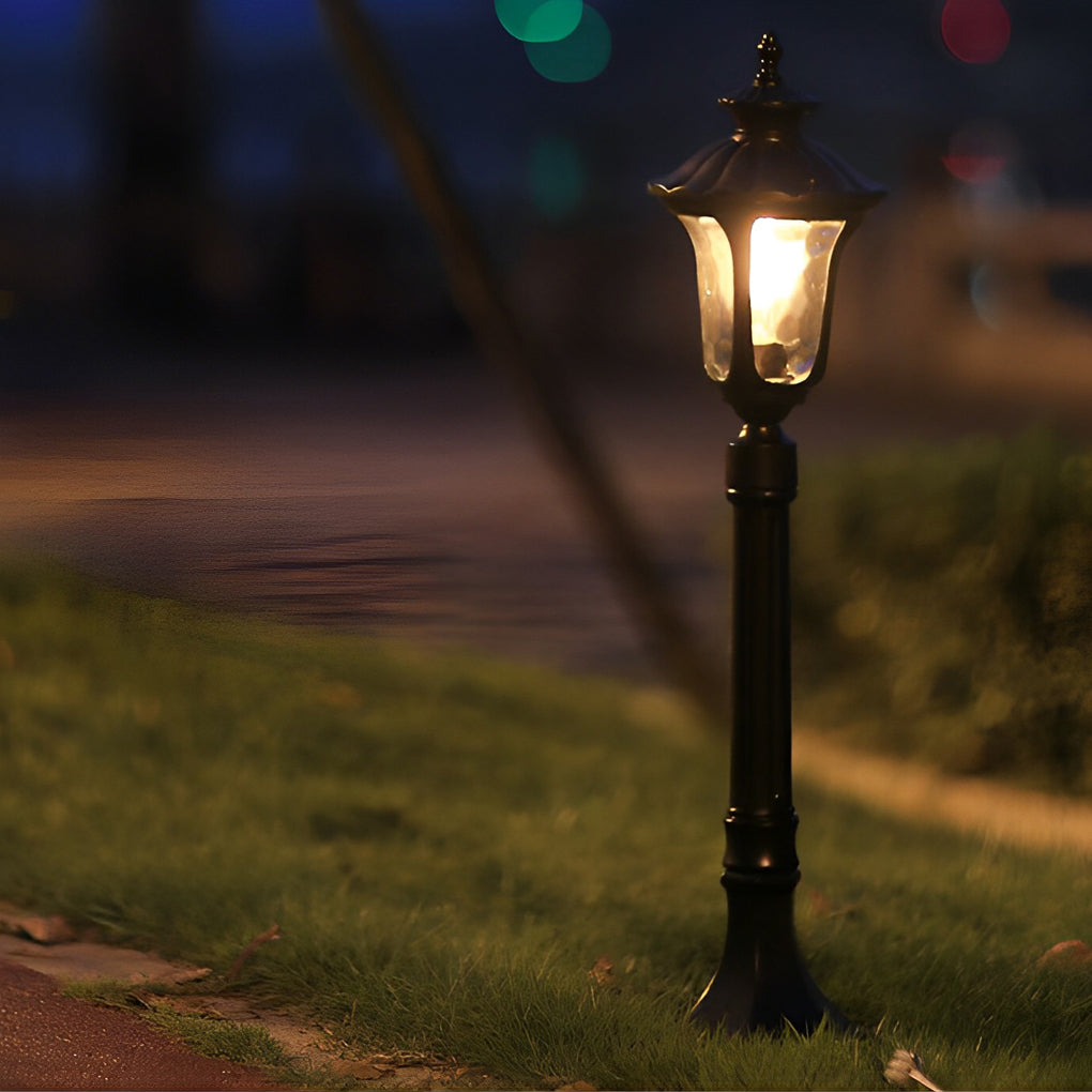 Vintage Black Outdoor Lawn Post Light with Water Glass Lens
