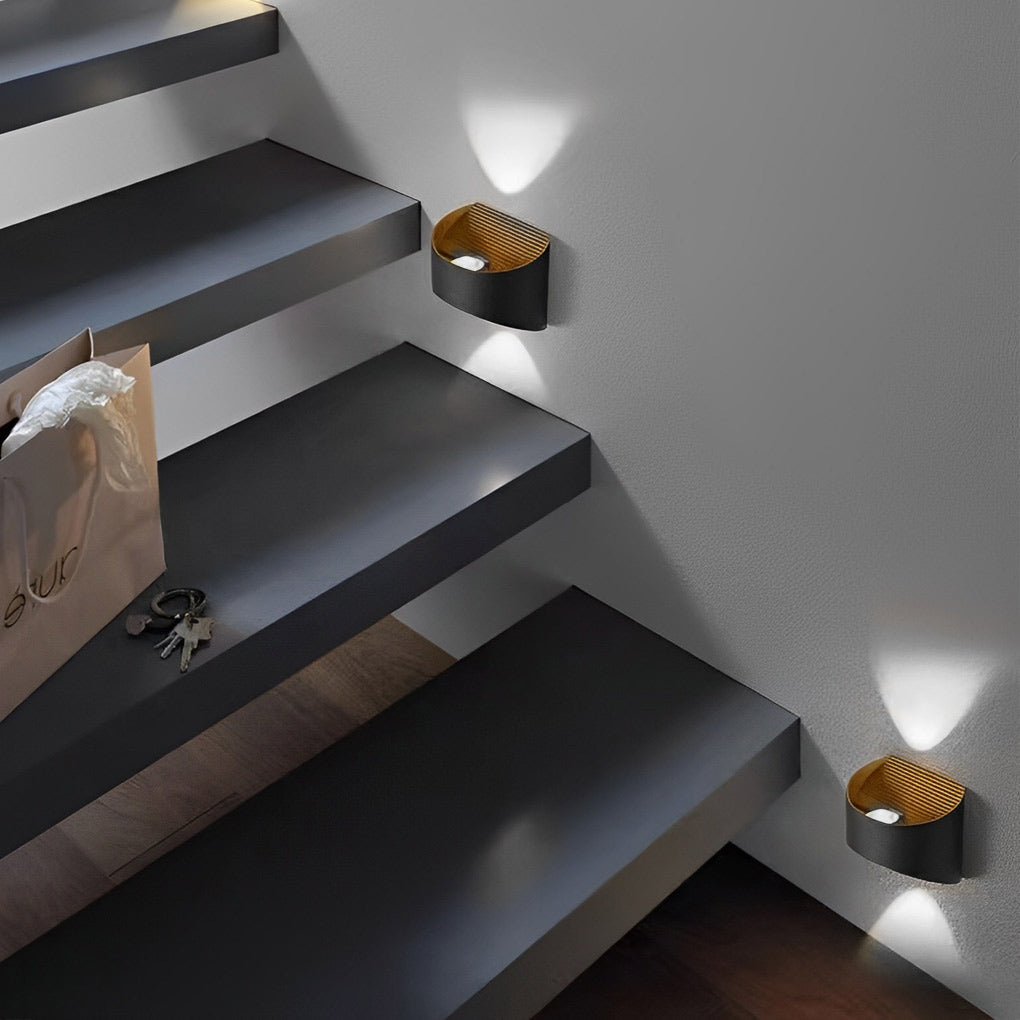 Modern LED Aluminum Waterproof Outdoor Wall Light Up Down Lighting