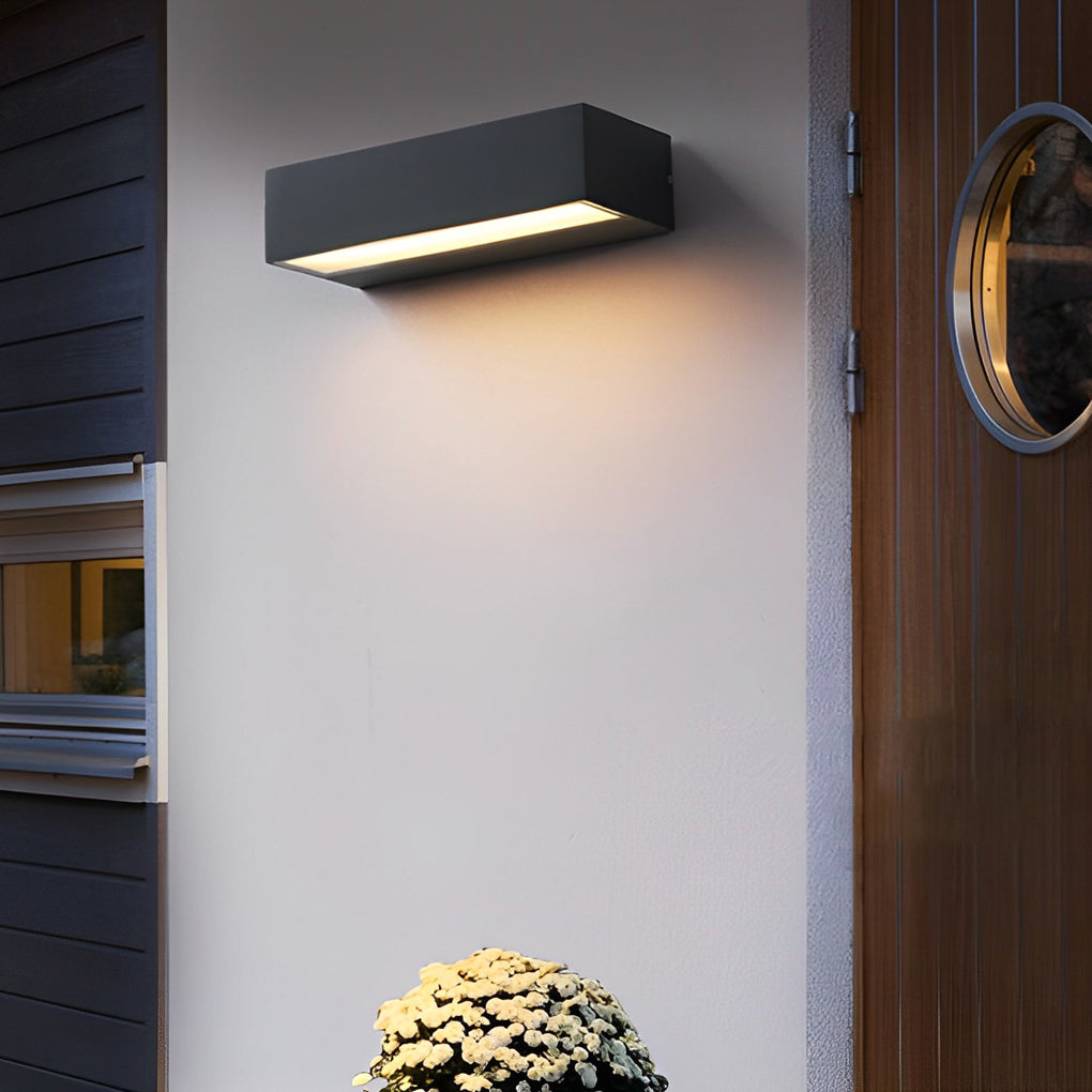 Modern Linear Outdoor Wall Light - Aluminum IP65 Waterproof LED