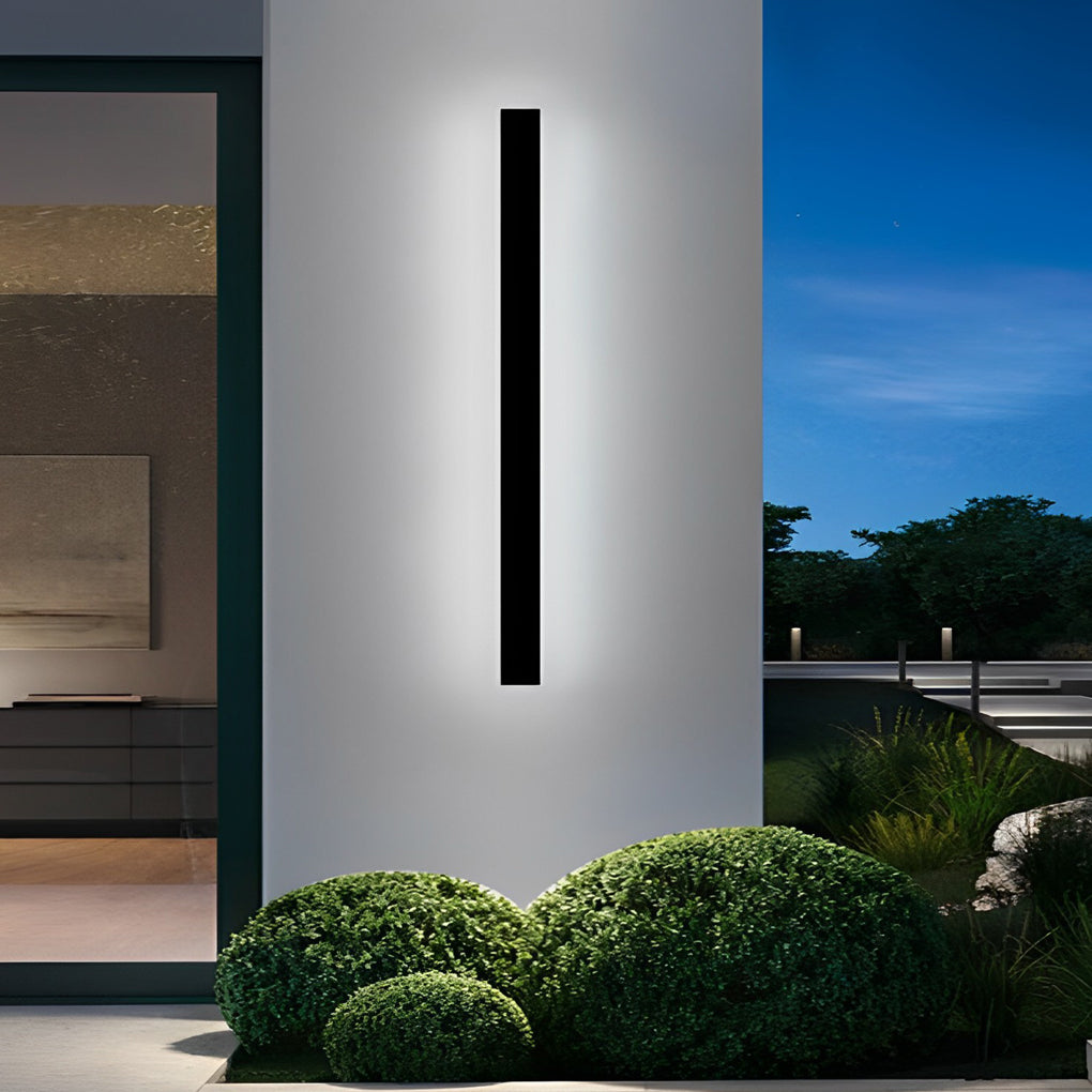 Linear LED Solar Wall Sconce - Modern Black Outdoor Light