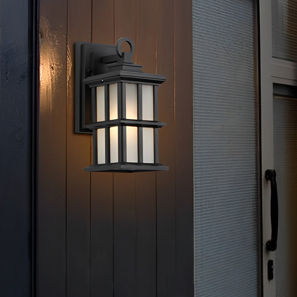 Modern Outdoor Wall Light – Die-Cast Aluminum & Glass – Black