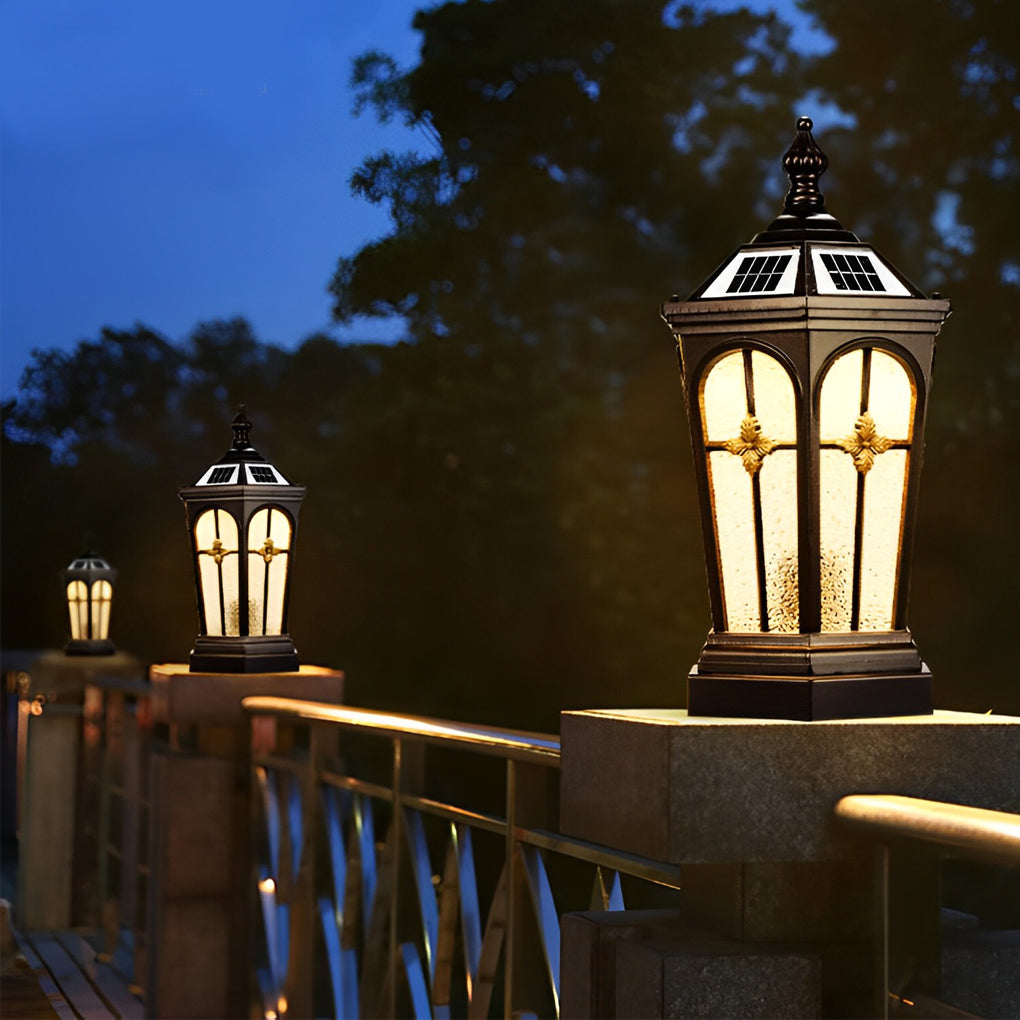 Solar Post Light Modern Aluminum Glass Outdoor Fence Lamp