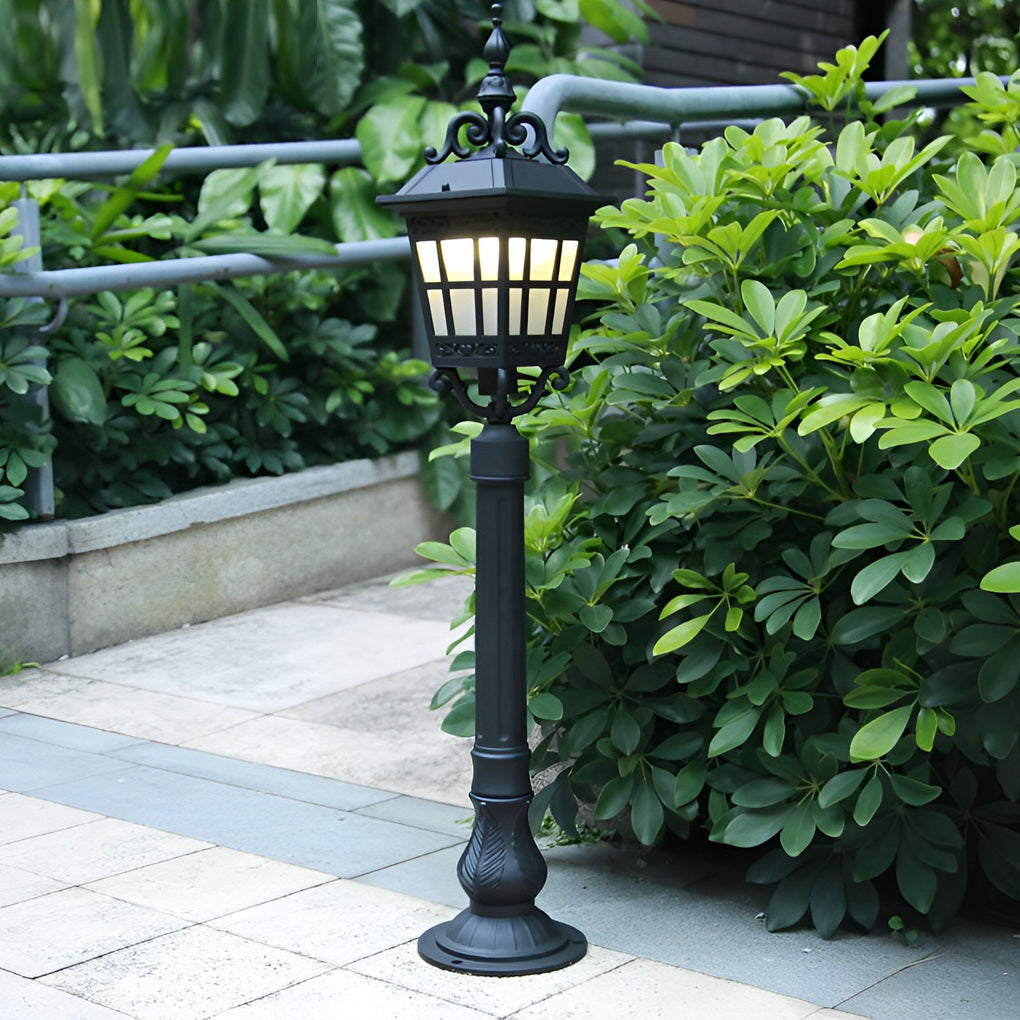 Outdoor Retro Post Lamp - Aluminum & Glass Landscape Light