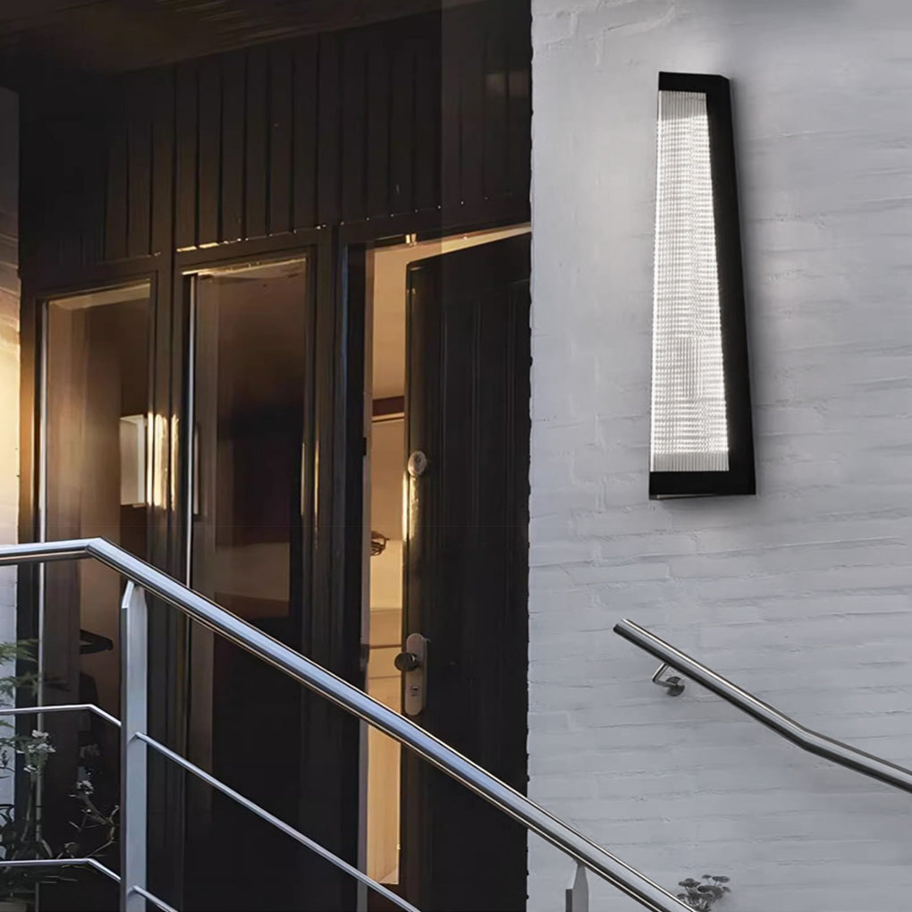 Modern Striped Acrylic LED Outdoor Wall Light - Waterproof Black