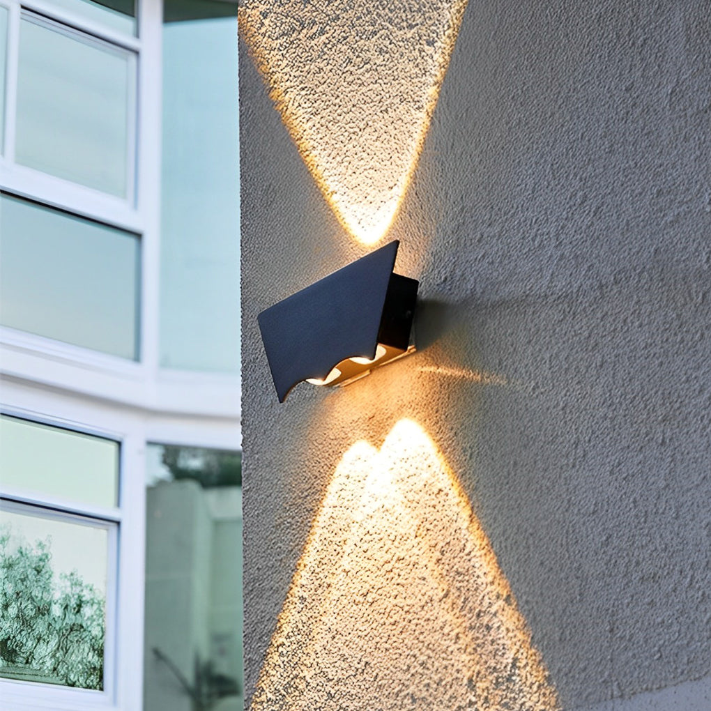 Modern LED Up Down Wall Washer Light – Waterproof Outdoor Black