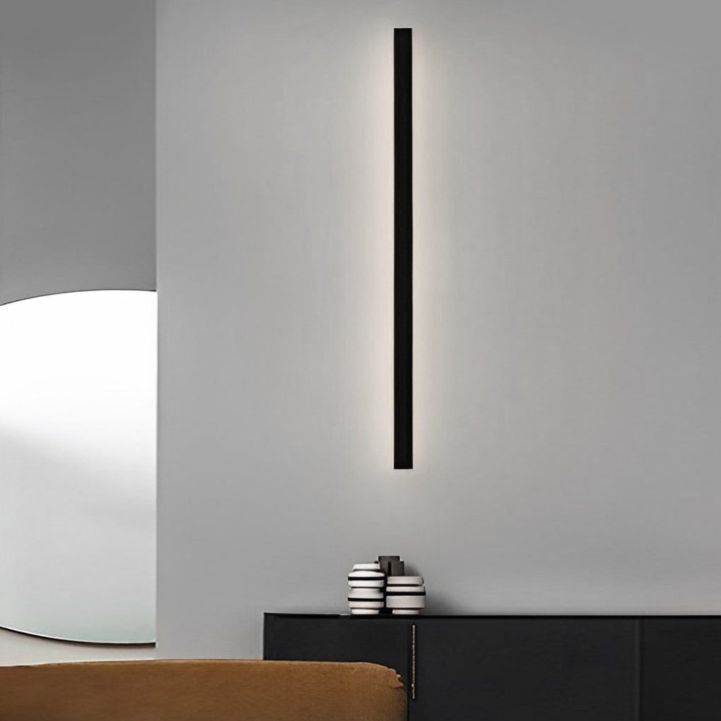 Linear LED Solar Wall Sconce - Modern Black Outdoor Light