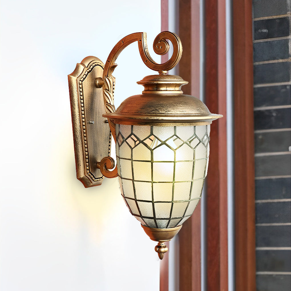 Minimalist Outdoor Wall Light - Die-Cast Aluminum & Glass
