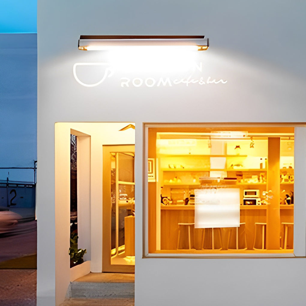 Adjustable Solar LED Wall Light with Rotating Head - Aluminum