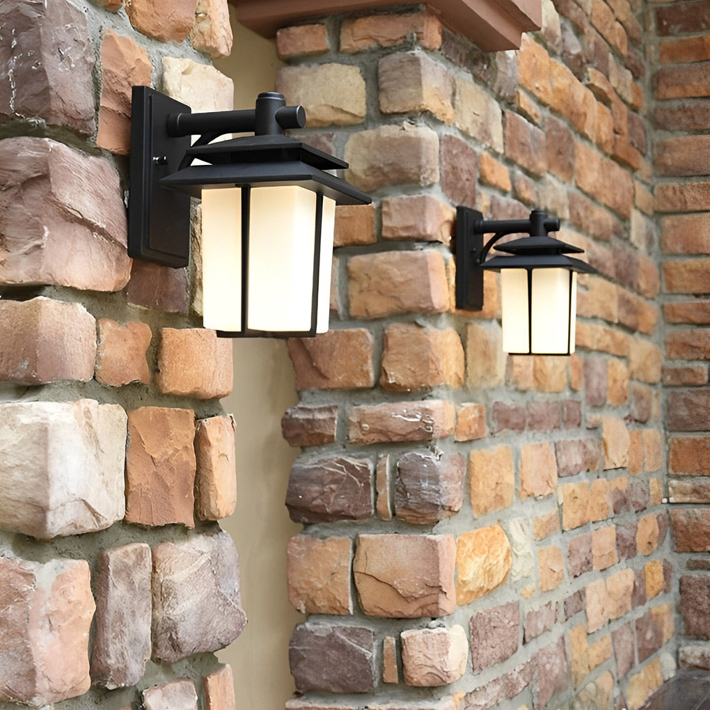 Waterproof Die-Cast Aluminum Outdoor Wall Sconce with Glass Shade