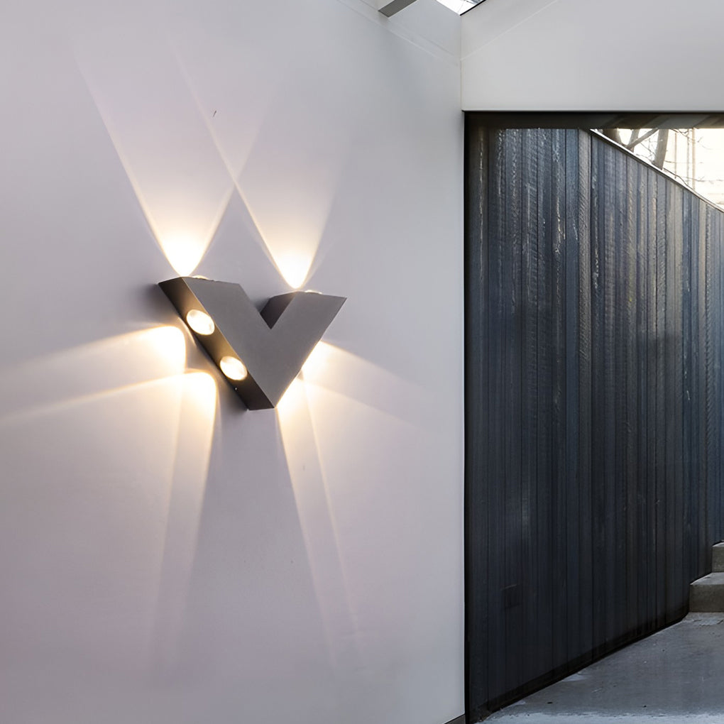 V-Shaped LED Outdoor Wall Light – Black Aluminum Waterproof