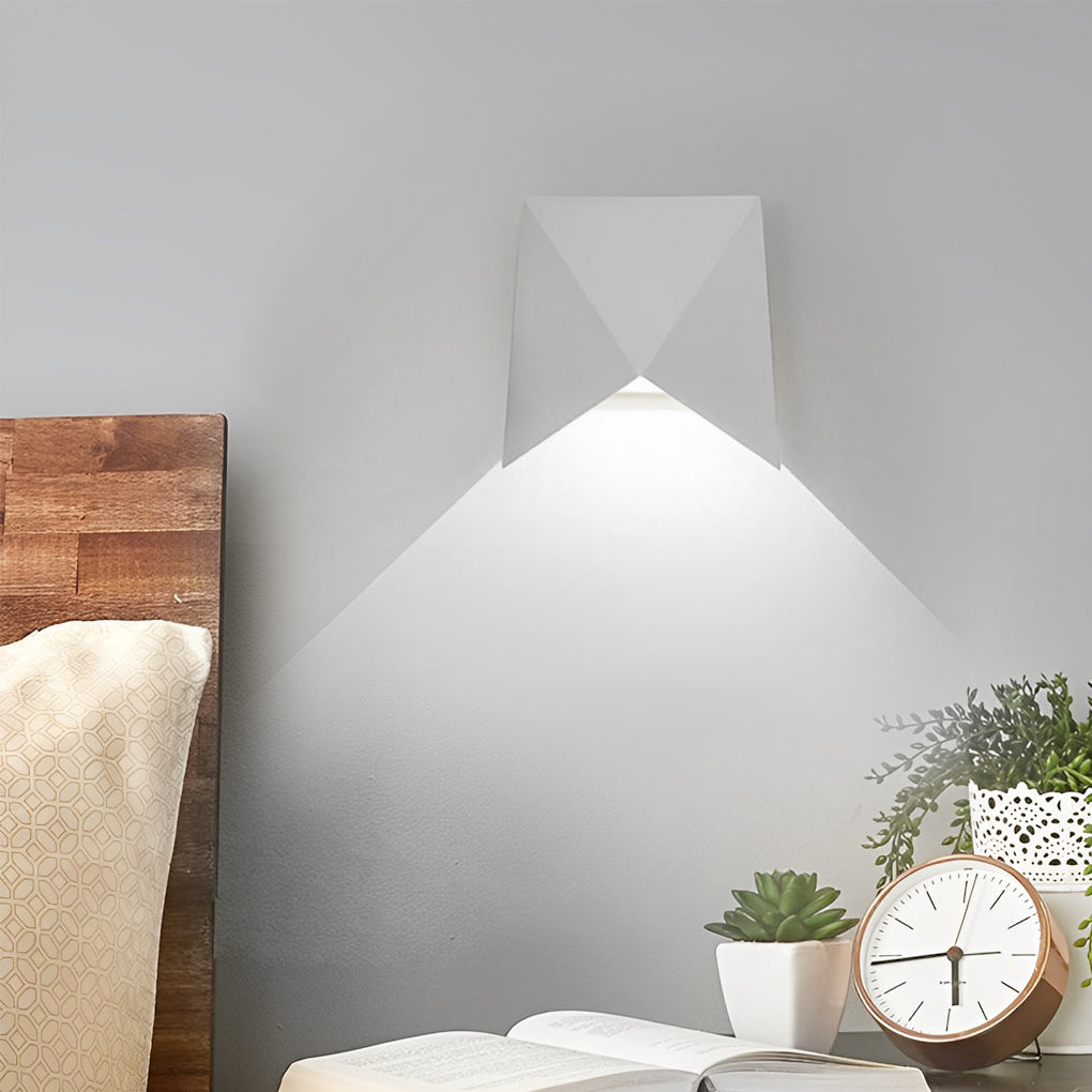 Geometric LED Aluminum Waterproof Wall Sconce Modern Outdoor Light