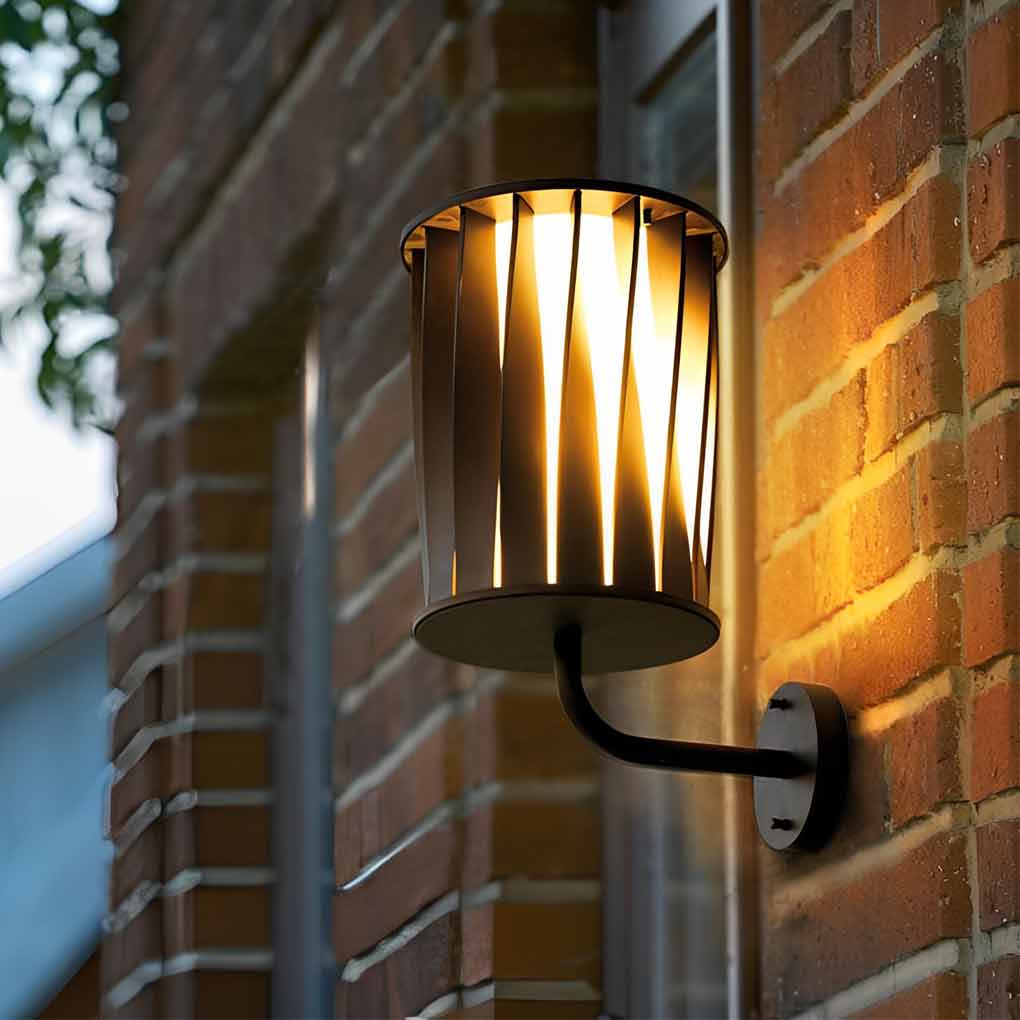Modern Twisted Aluminum Outdoor Wall Lamp – Waterproof LED Light