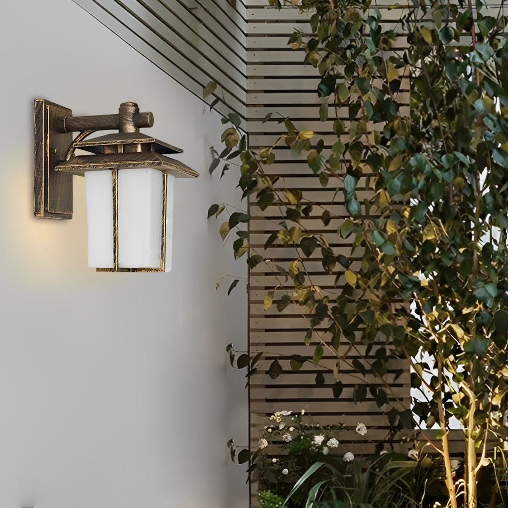 Waterproof Die-Cast Aluminum Outdoor Wall Sconce with Glass Shade