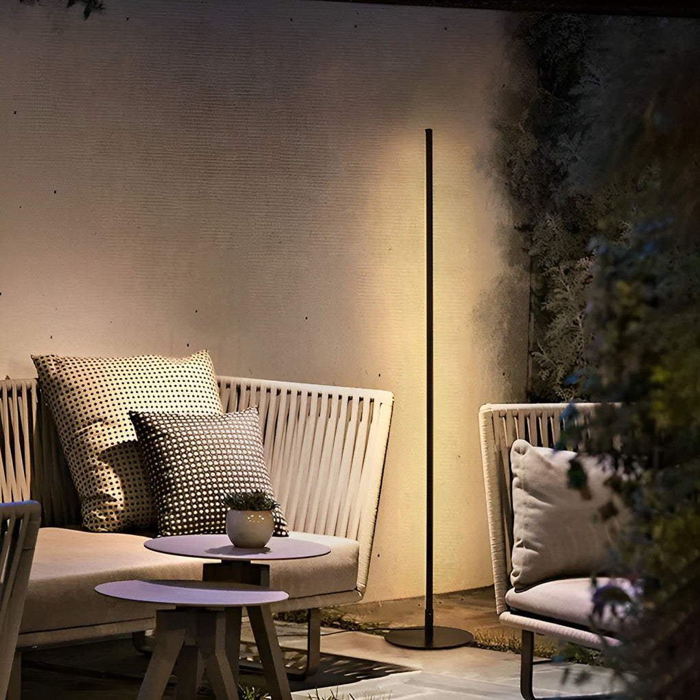 Modern Outdoor LED Linear Floor Lamp Black Aluminum IP65 Waterproof