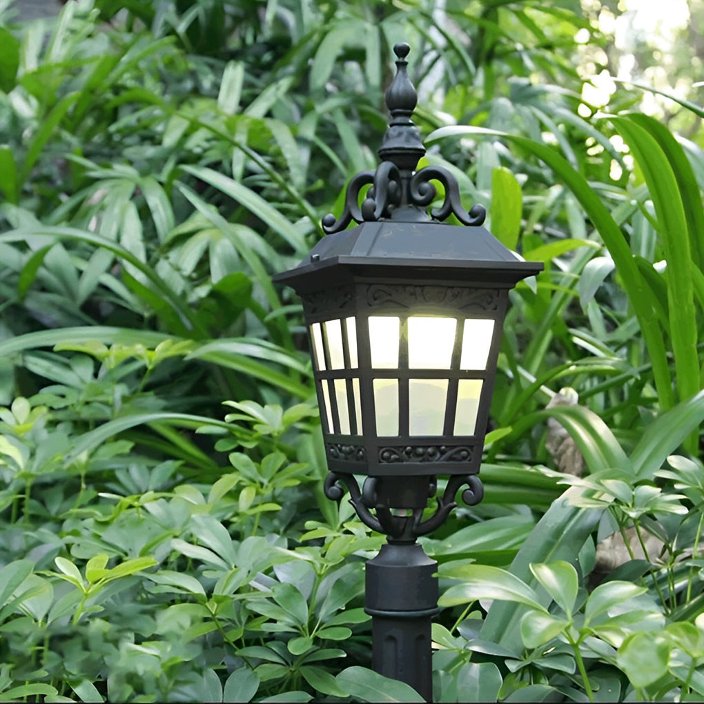 Outdoor Retro Post Lamp - Aluminum & Glass Landscape Light