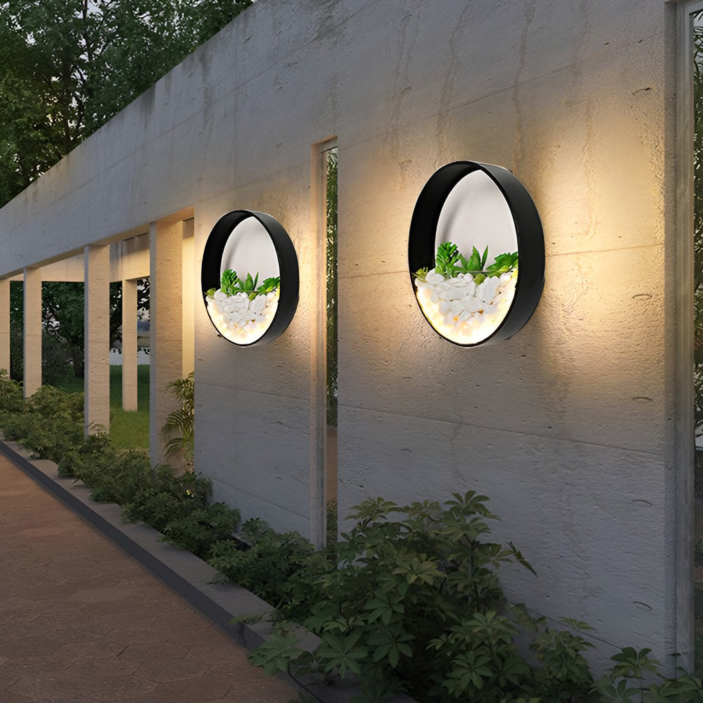 Modern Round Outdoor Wall Light with Stones & Greenery – LED 18W