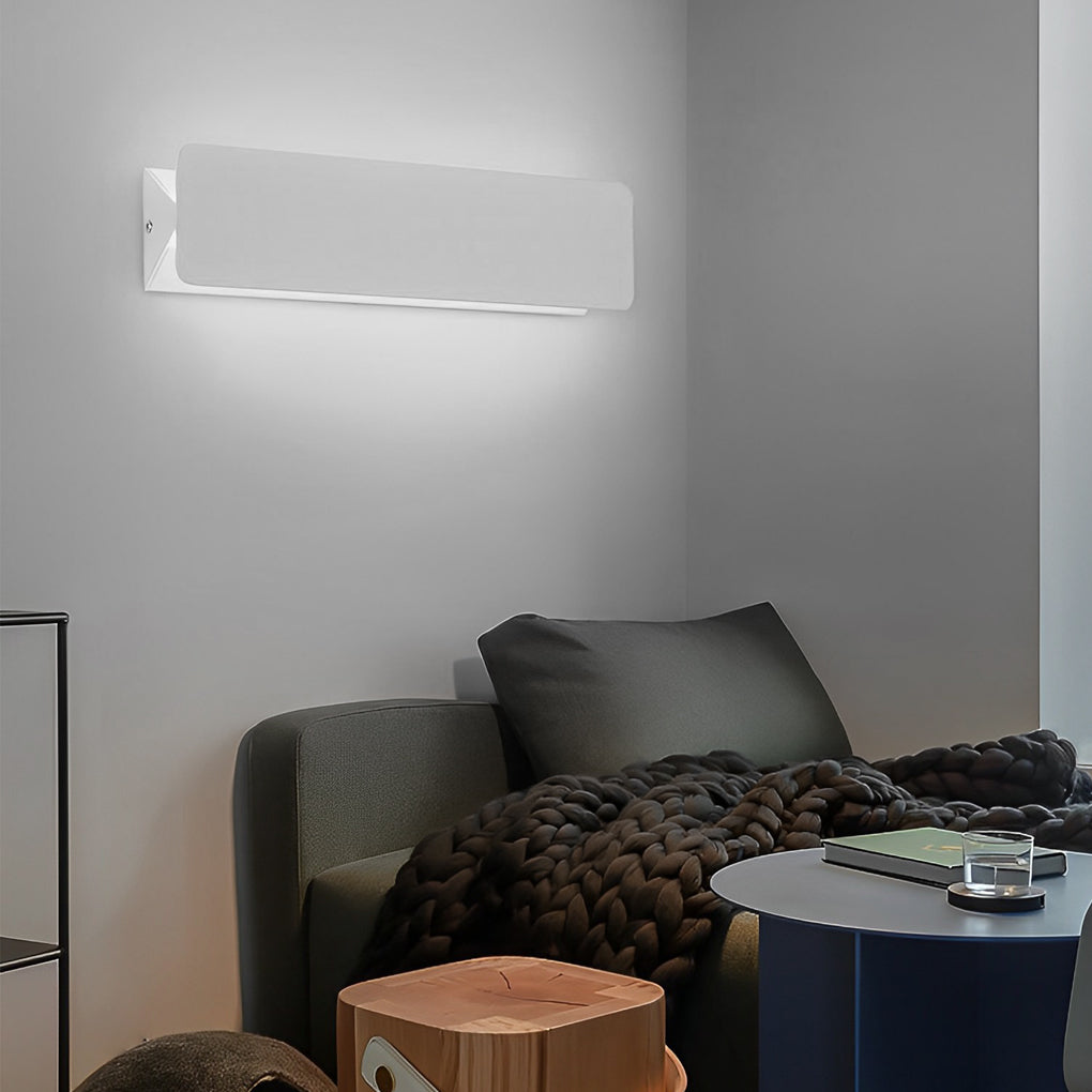 Adjustable Rectangular LED Wall Lamp with 270° Rotation - White