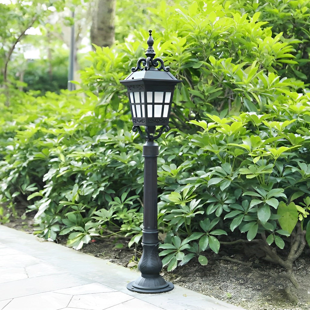 Outdoor Retro Post Lamp - Aluminum & Glass Landscape Light