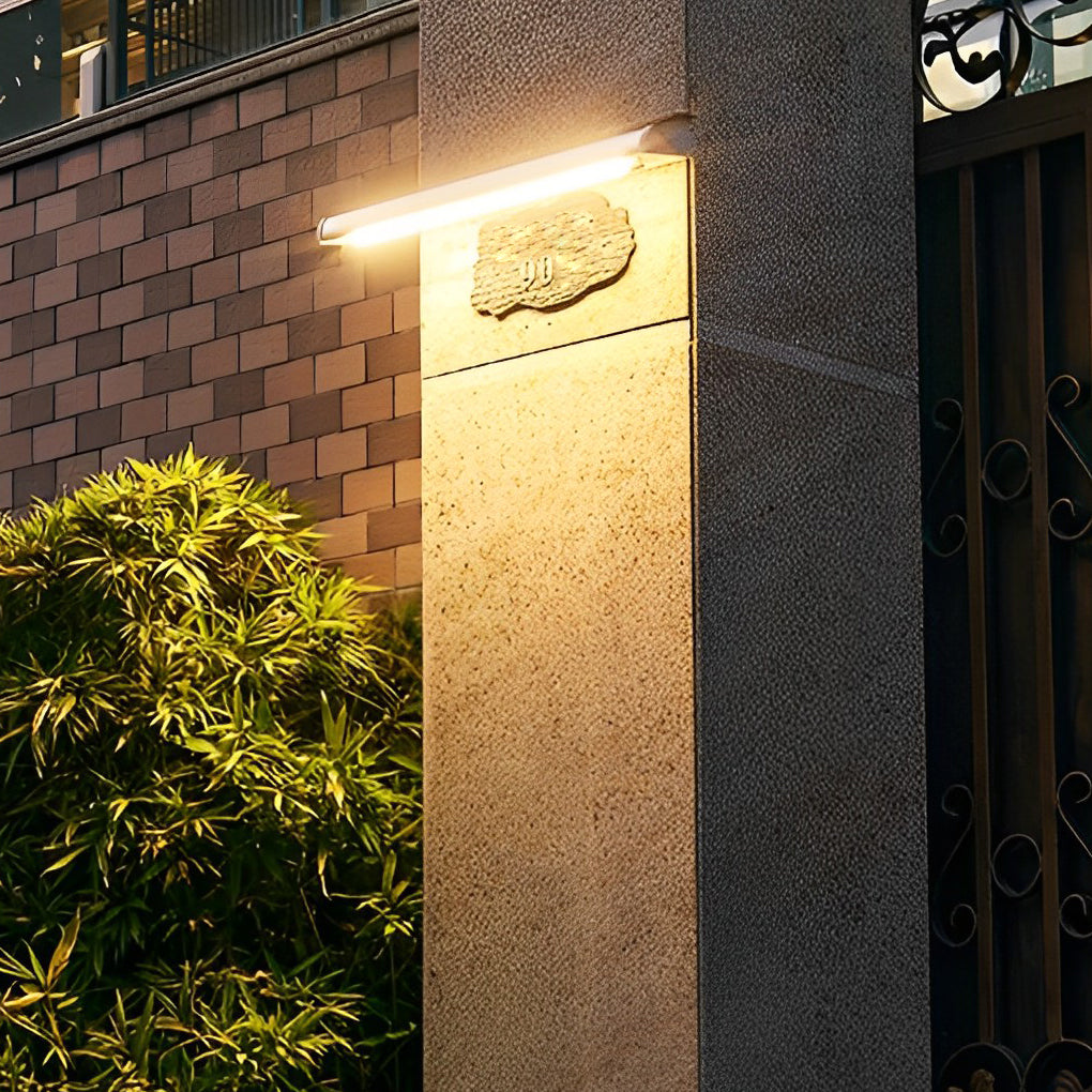 Adjustable Solar LED Wall Light with Rotating Head - Aluminum
