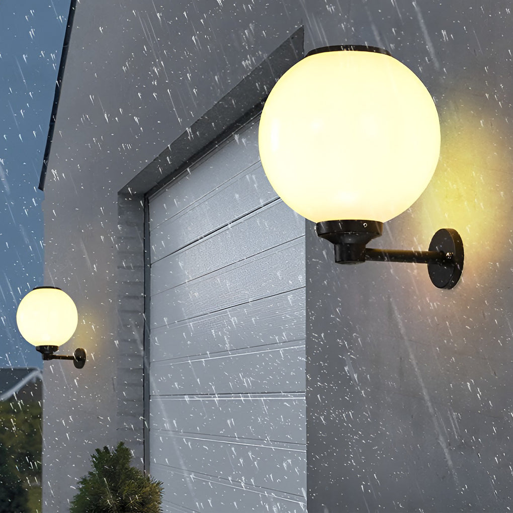 Round Solar LED Outdoor Wall Light with Three-Step Dimming