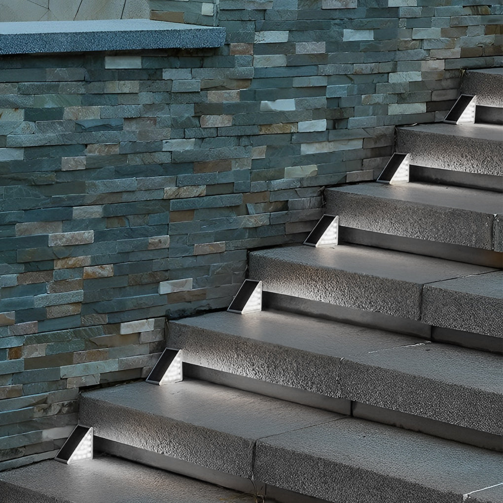 Solar LED Step Light – Modern Waterproof Outdoor Deck Lighting
