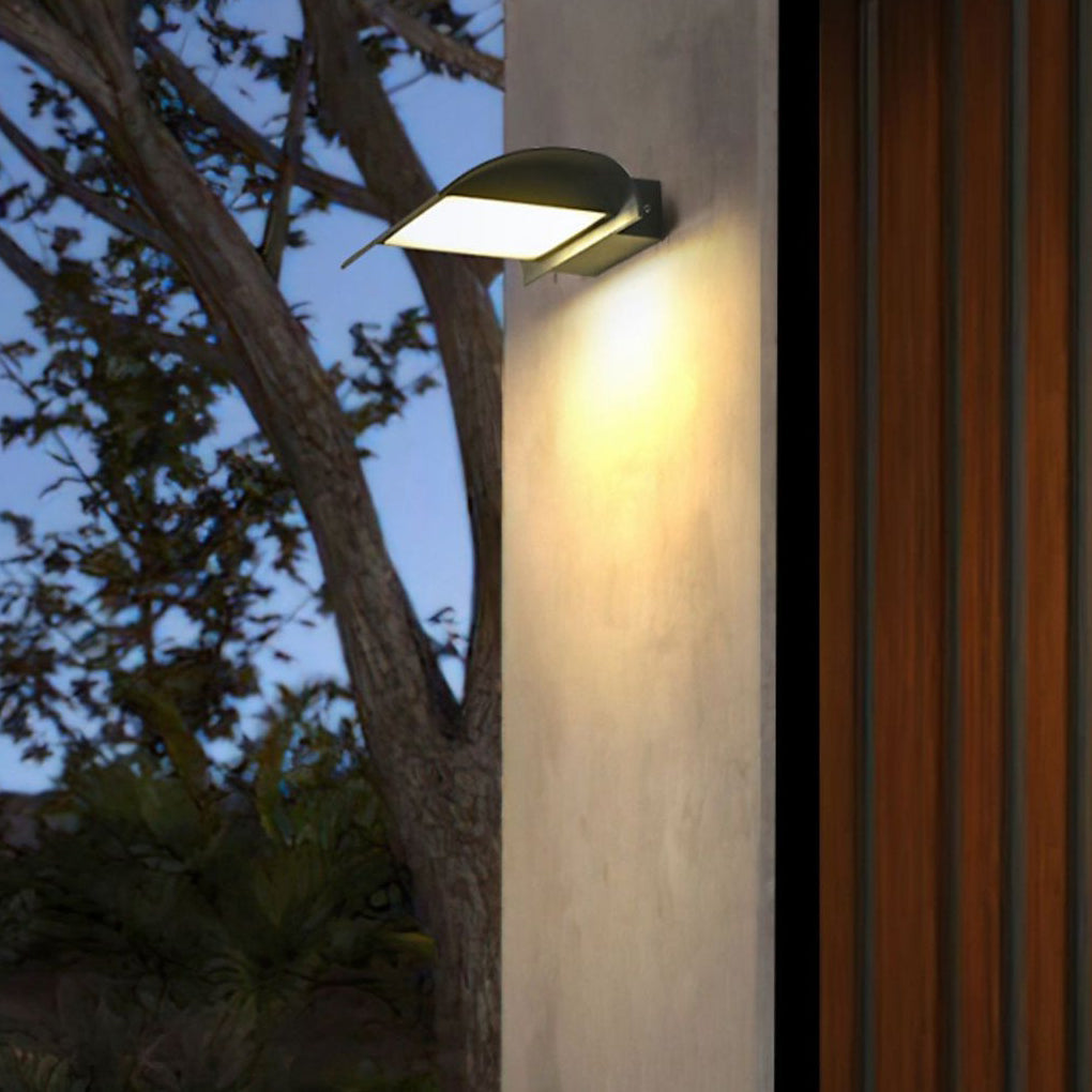 Curved LED Outdoor Wall Lamp – Black Aluminum Waterproof Sconce