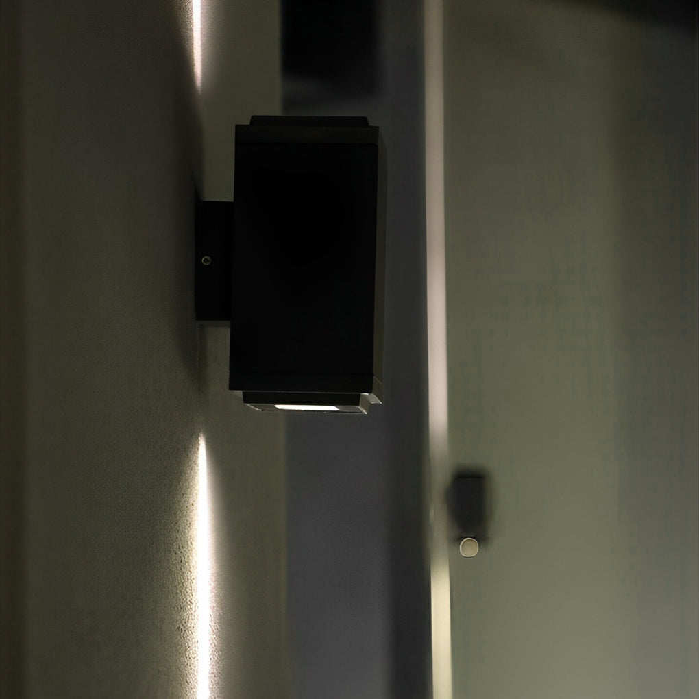 Modern Up Down LED Outdoor Wall Light Waterproof Aluminum