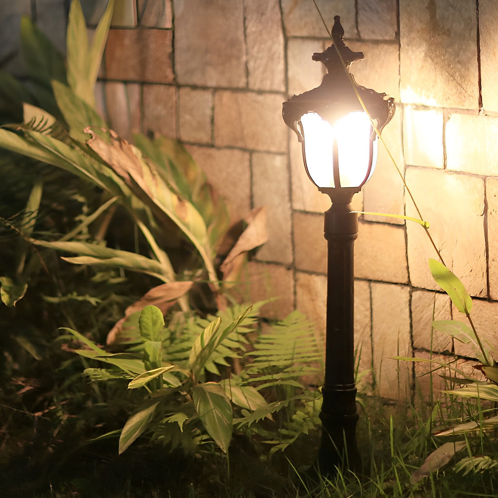 Industrial Outdoor Pathway Lamp Post - Die-Cast Aluminum & Glass