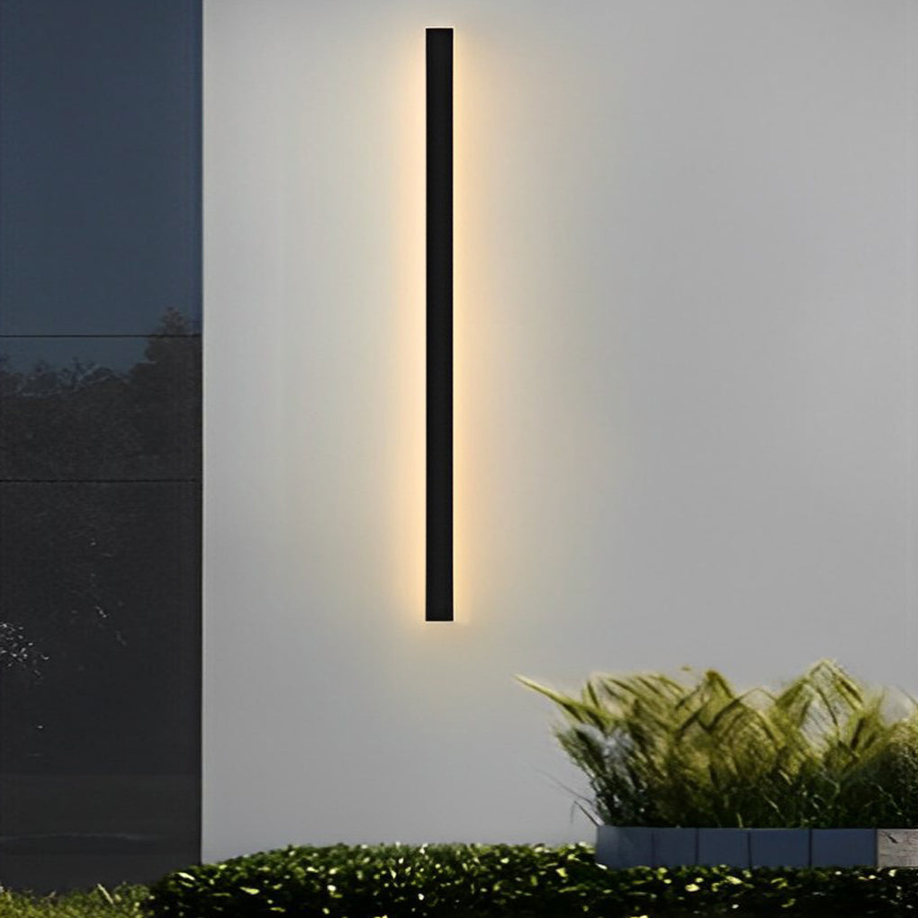 Linear LED Solar Wall Sconce - Modern Black Outdoor Light