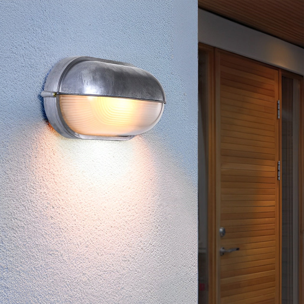 Cast Aluminum Glass Outdoor Wall Lamp - Modern Industrial Design