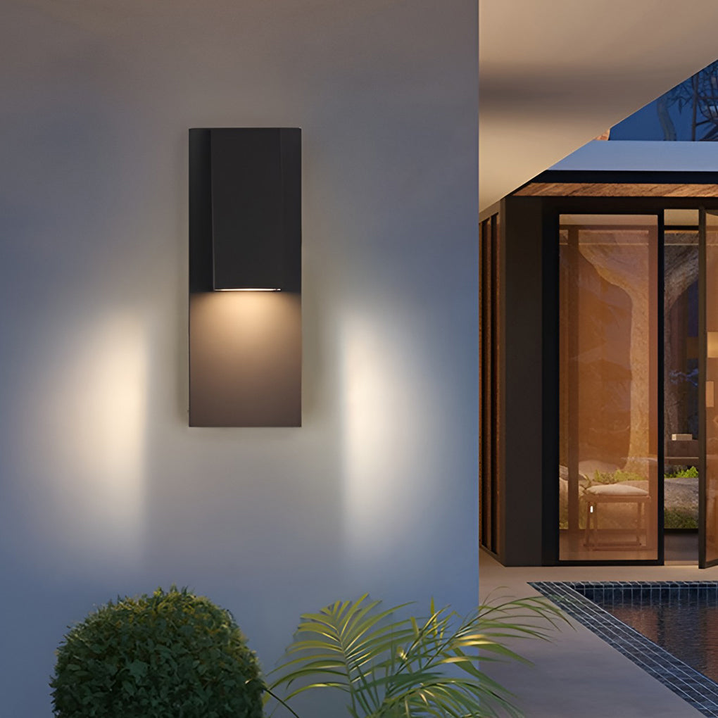 Rectangular LED Outdoor Wall Light - Modern Black Aluminum