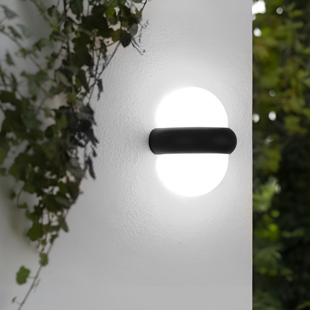 Modern Up Down LED Outdoor Wall Sconce Waterproof Aluminum Black