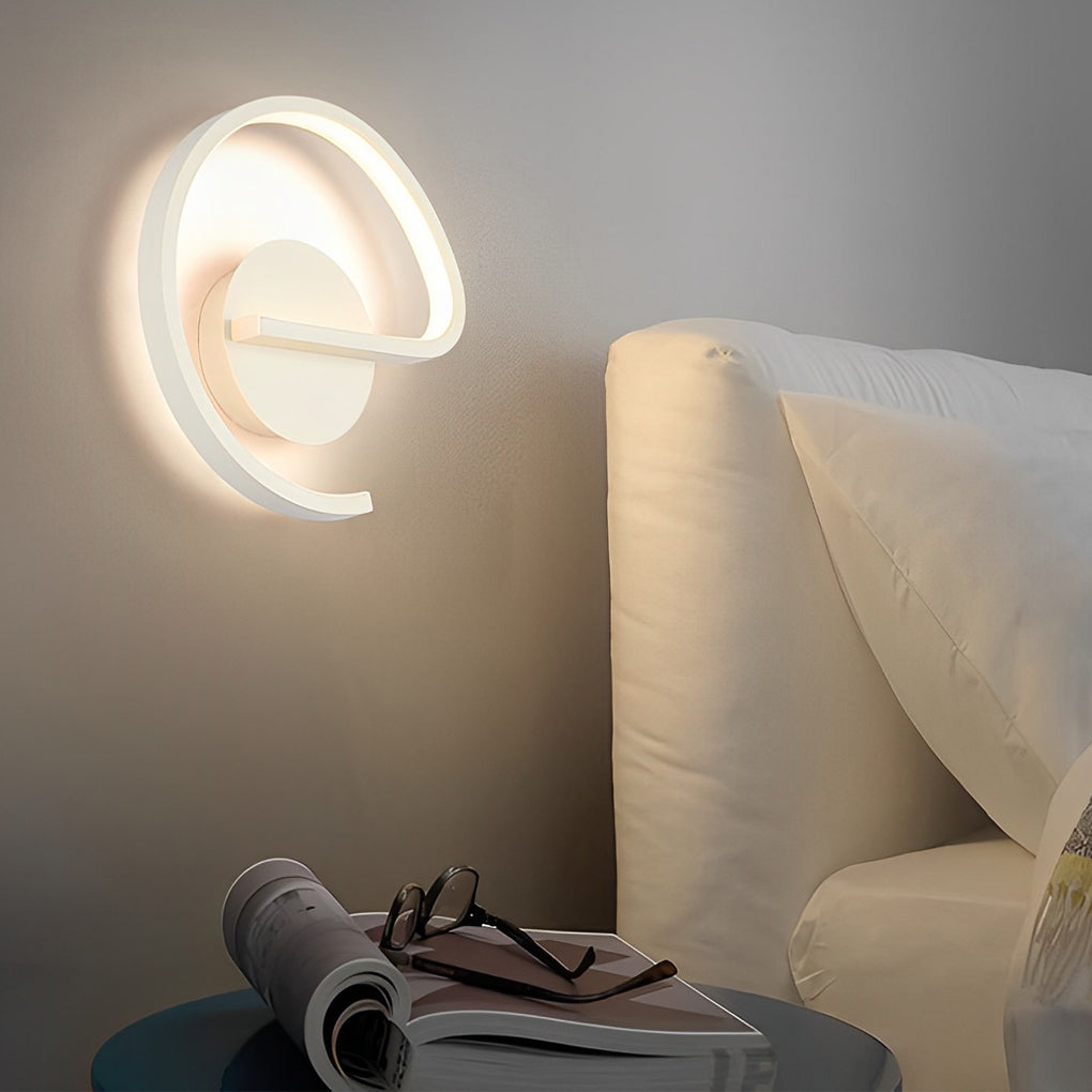 Modern LED Wall Sconce with Artistic Line Design in Aluminum