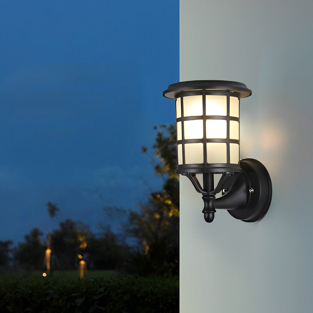 Modern Round Solar Wall Sconce - Black Aluminum & Glass Outdoor