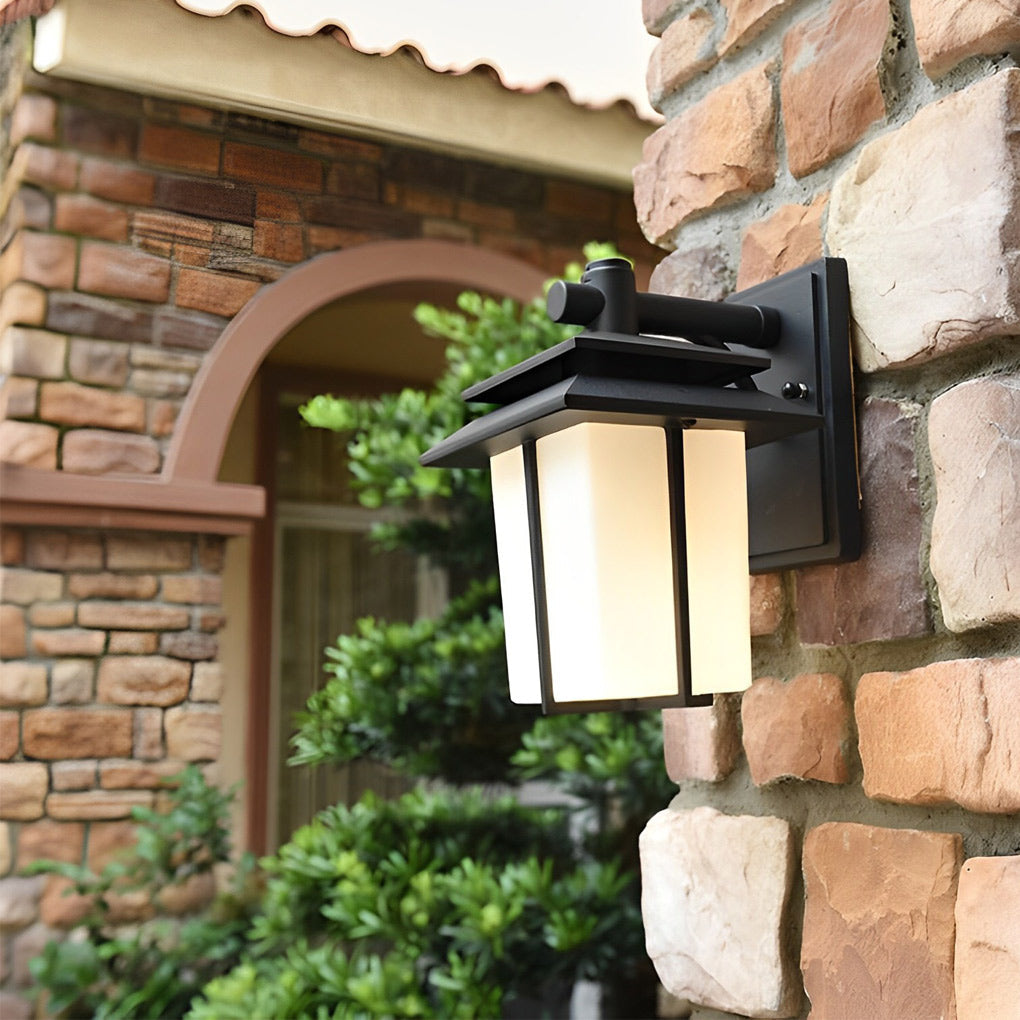 Waterproof Die-Cast Aluminum Outdoor Wall Sconce with Glass Shade