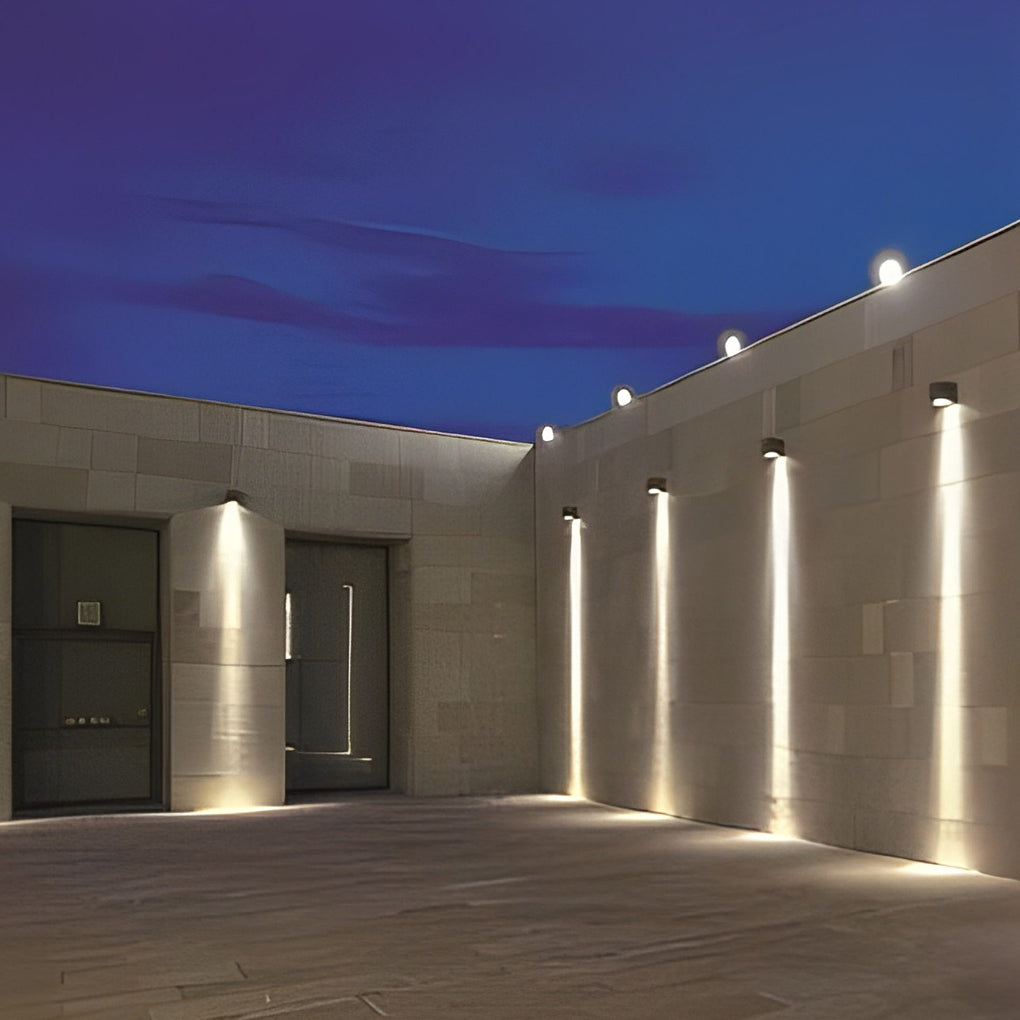 IP65 Waterproof Modern LED Outdoor Wall Spotlight 24W