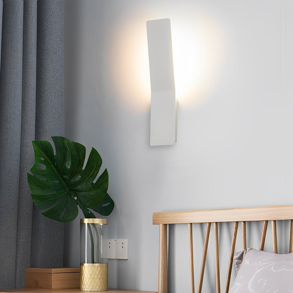 Modern LED Aluminum Wall Sconce - Warm White Light