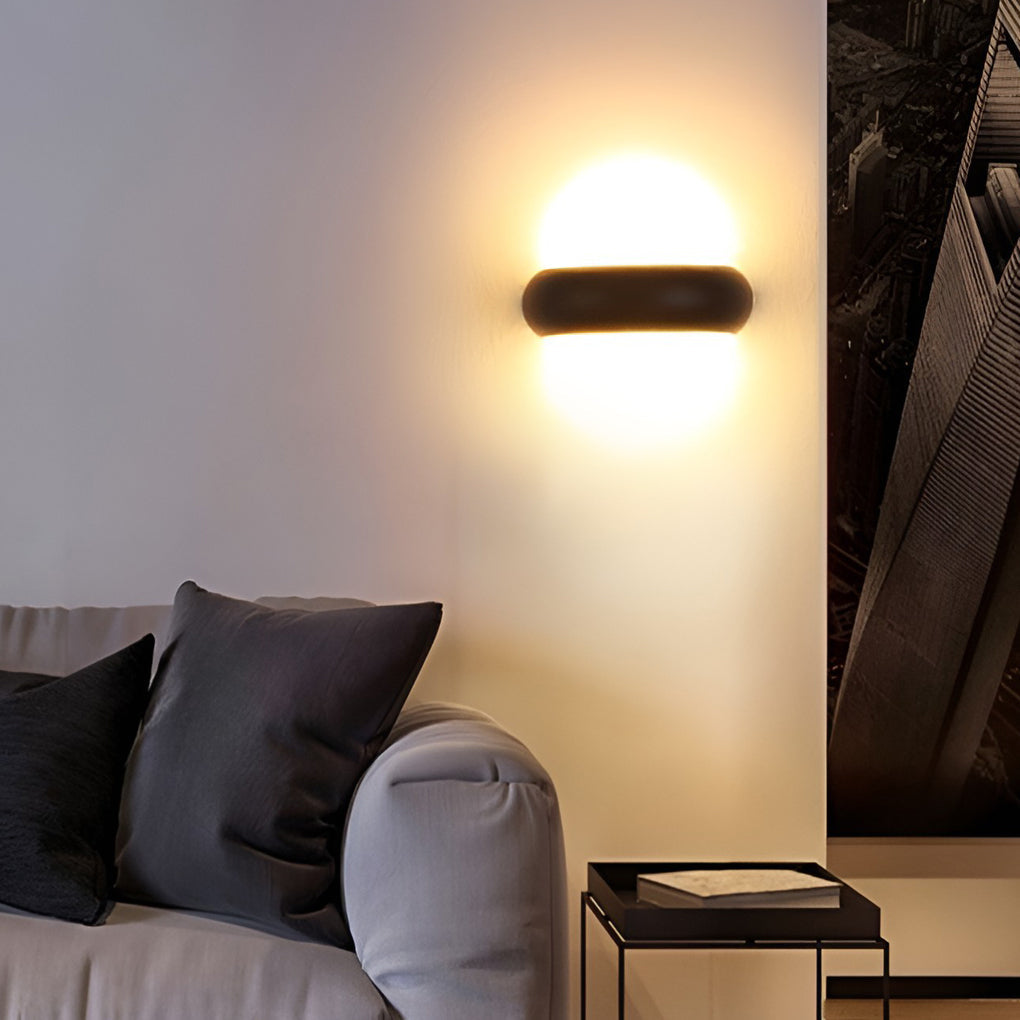 Modern Up Down LED Outdoor Wall Sconce Waterproof Aluminum Black