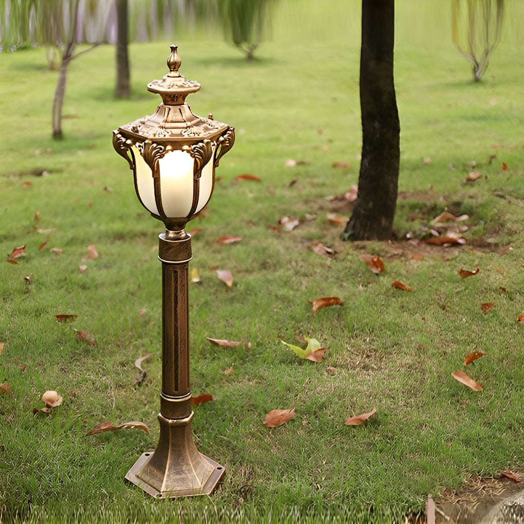 Industrial Outdoor Pathway Lamp Post - Die-Cast Aluminum & Glass