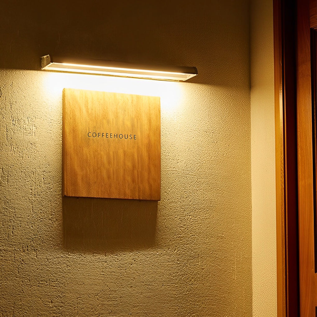 Adjustable Solar LED Wall Light with Rotating Head - Aluminum