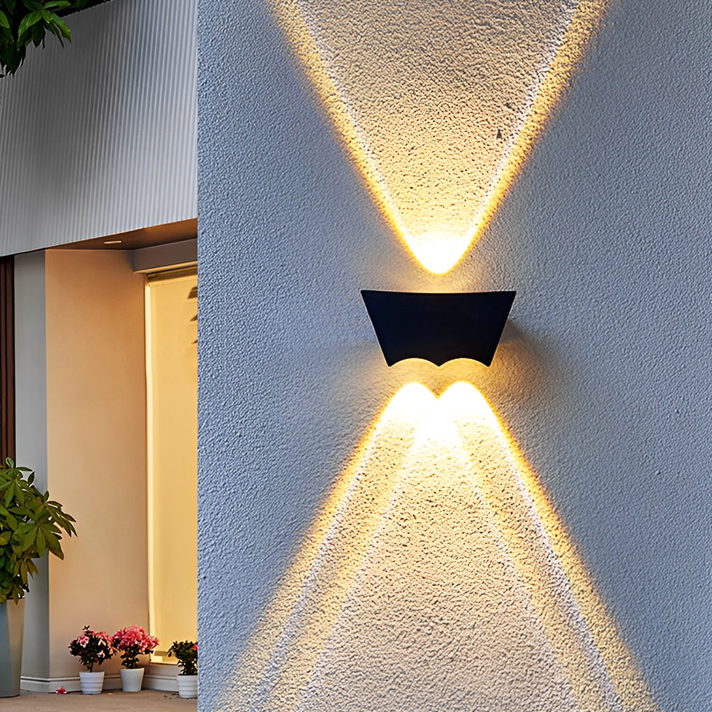 Modern LED Up Down Wall Washer Light – Waterproof Outdoor Black
