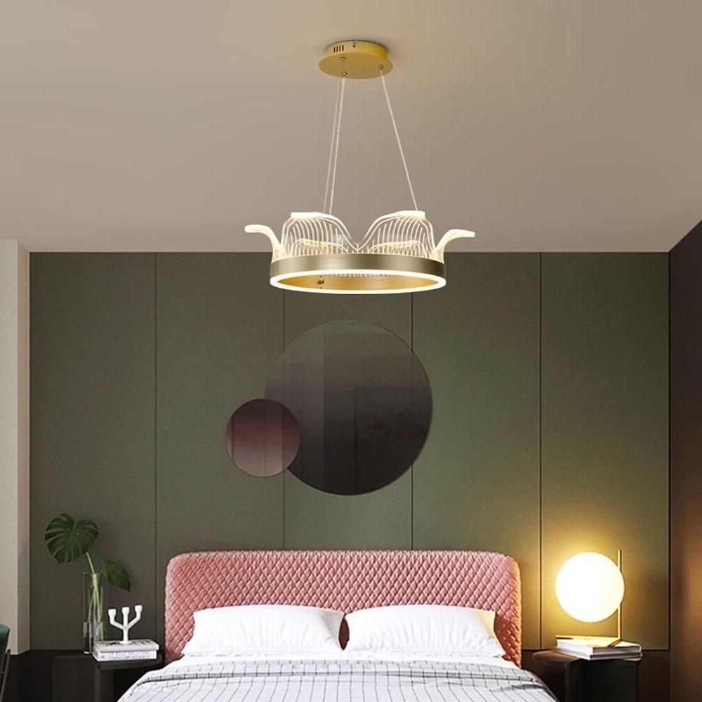 Crown Circle Pendant Light Nordic Style Metal Acrylic LED Chandelier