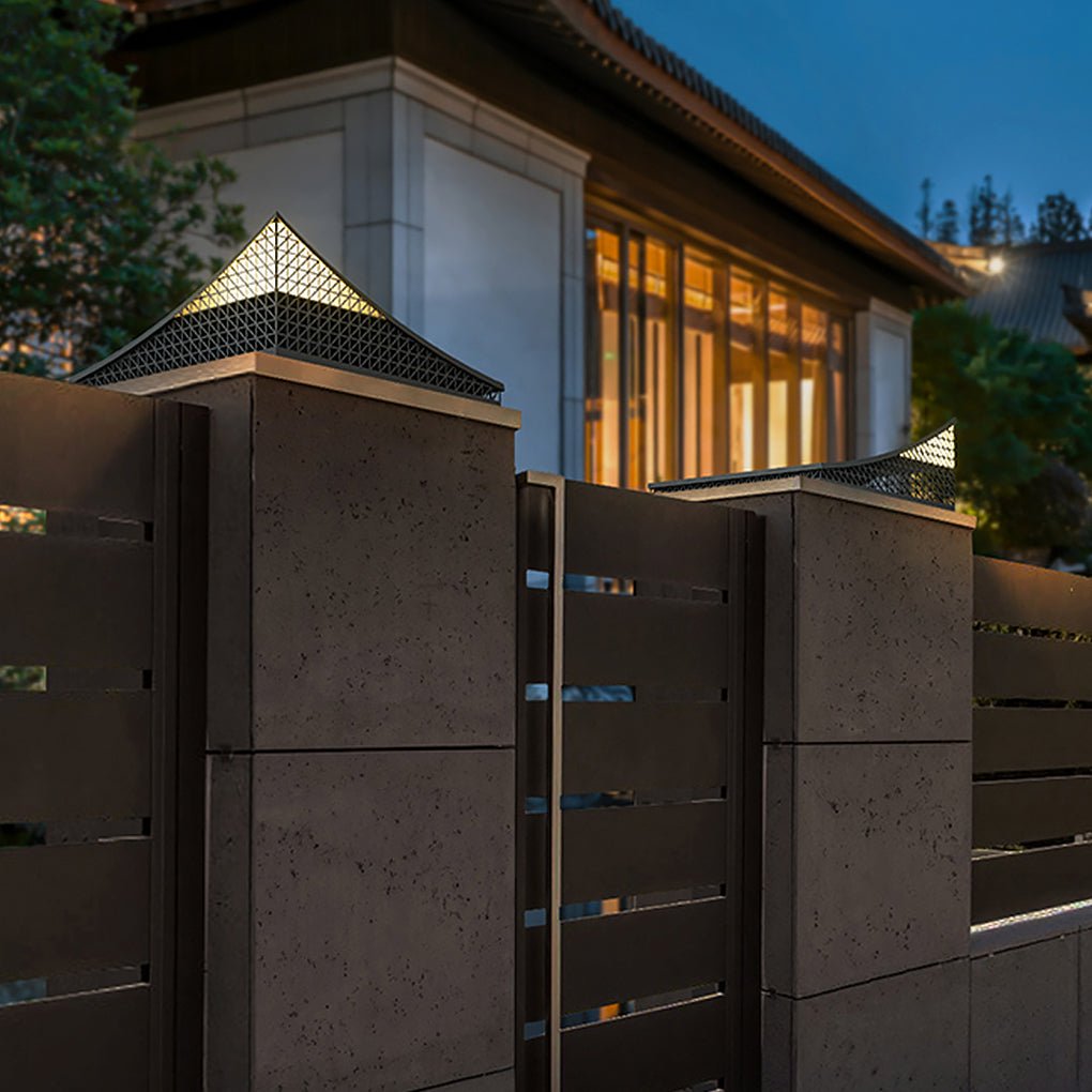 Industrial Solar Garden Light with Mesh Design