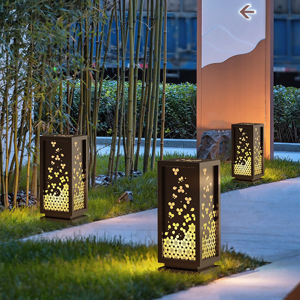 Carved Floral Garden Light – Resin & Steel Outdoor Landscape Lamp
