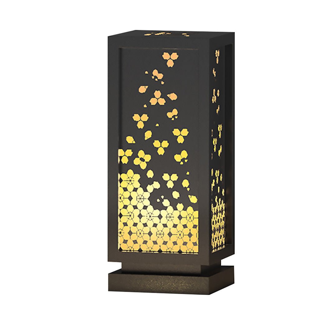 Carved Floral Garden Light – Resin & Steel Outdoor Landscape Lamp